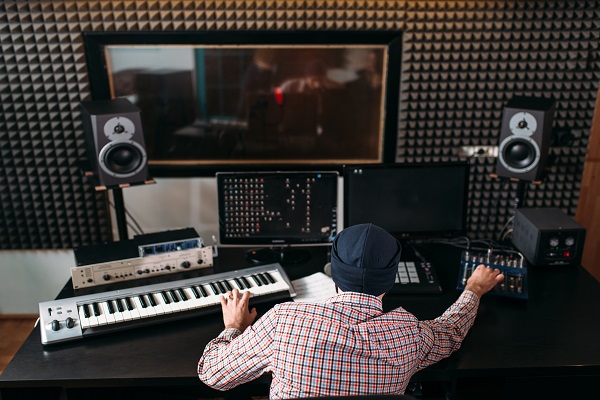 Popular Music Production - Applied Learning - The course equips students with the knowledge and skills of popular music production, such as performance, creation, mixing and recording, and promotion. It strengthens their career-related skills, prepares for further study in music-related programmes and career development.
